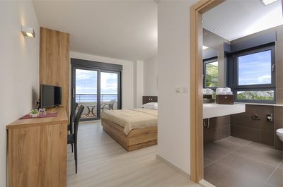 Fabulous Luxury Villa with Heated Infinity Pool and Sea View over Makarska