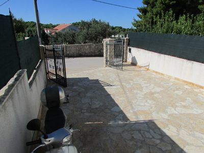  Delightful Holiday House with Pool in Maslinica, Island Solta