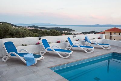 Lovely Holiday Villa with Pool Right Above Makarska