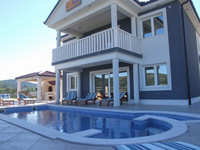 Villa with sea view and pool in Marina