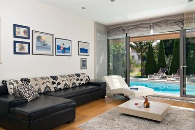 Modern Sea View Villa with Pool in center of Town Split