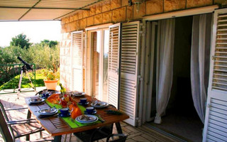Beautiful 3 Bedroom Holiday House near the Beach in Sumartin Island Brac