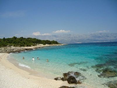 Beautiful 3 Bedroom Holiday House near the Beach in Sumartin, Brac island