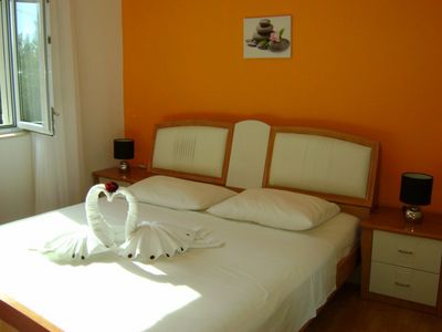Beautiful 3 Bedroom Holiday House near the Beach in Sumartin, Brac island