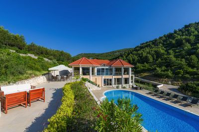 Luxury Croatian Beach Villa in Korcula Island