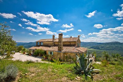 Charming Antique Style Villa with Pool in Heart of Istria; Motovun