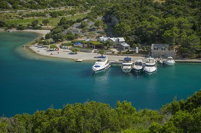 Adorable Dalmatian Beachfront House in Secluded Bay in Brac Island