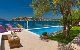 Adorable Beachfront Villa with Pool and Beautiful Garden with Barbecue near Rogoznica