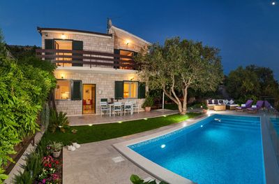 Adorable Beachfront Villa with Pool and Beautiful Garden with Barbecue near Rogoznica