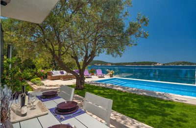 Adorable Beachfront Villa with Pool and Beautiful Garden with Barbecue near Rogoznica