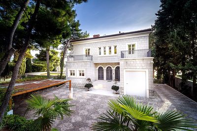 Exclusive Beachfront Villa in Split