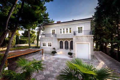 Exclusive Beachfront Villa in Split