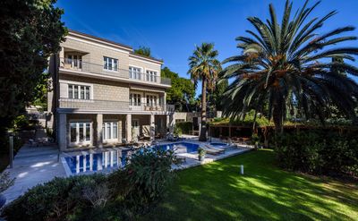 Exclusive Beachfront Villa in Split
