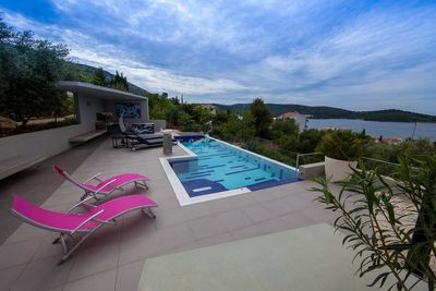 Adorable Villa with Pool and Gorgeous View in Vis; Island Vis