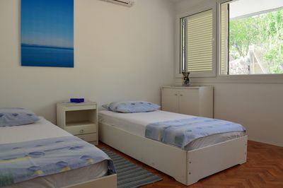 Beach House with pool Nemira, Omis Rivera