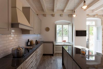 Luxury Stone Villa with Heated Swimming Pool and Outdoor Jacuzzi in Heart of Town Cavtat