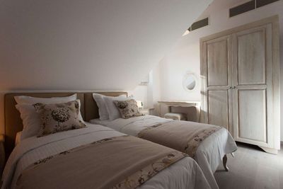 Luxury Stone Villa with Heated Swimming Pool and Outdoor Jacuzzi in Heart of Town Cavtat