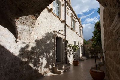 Luxury Stone Villa with Heated Swimming Pool and Outdoor Jacuzzi in Heart of Town Cavtat