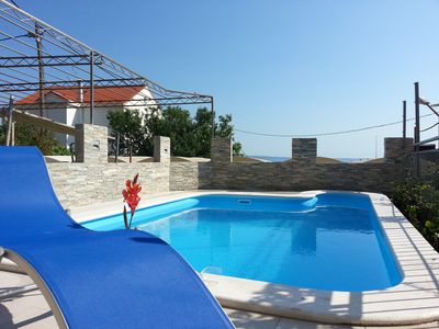 Charming Holiday House with Pool near Split