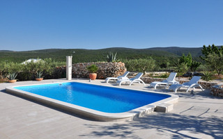 Holiday House with Pool in Pucisca Island Brac