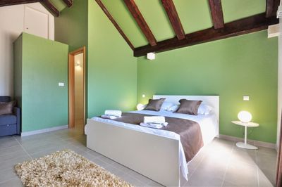 Holiday house with pool for 6 persons in Pucisca, on island Brac