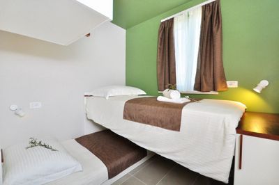 Holiday house with pool for 6 persons in Pucisca, on island Brac