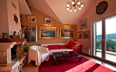 Classy Villa with Pool in the Heart of Island Brac