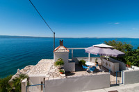 Lovely Seafront Holiday Home with Panoramic Sea View near Split