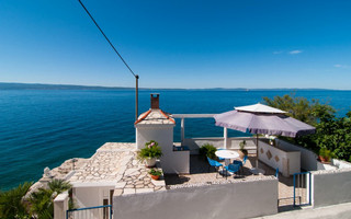 Lovely Seafront Holiday Home with Panoramic Sea View near Split