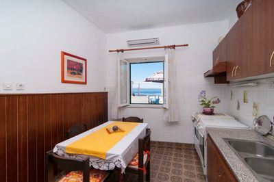 Lovely seafront holiday home with panoramic sea view near Split