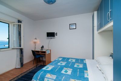 Lovely seafront holiday home with panoramic sea view near Split