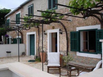 Authentic Stone House Bol, Island Brac