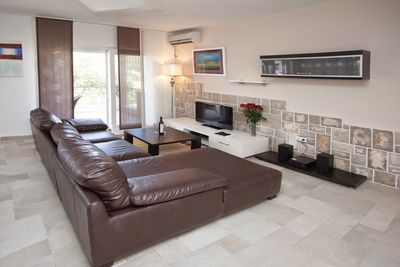 Lovely Seaview Holiday House with Outdoor Jacuzzi in Stomorska; Island Solta