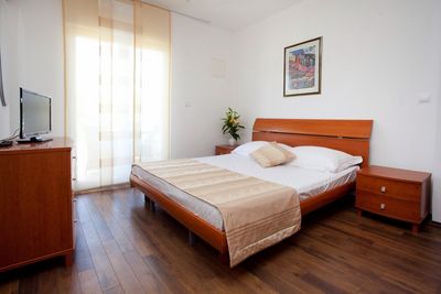 Lovely Seaview Holiday House with Outdoor Jacuzzi in Stomorska; Island Solta