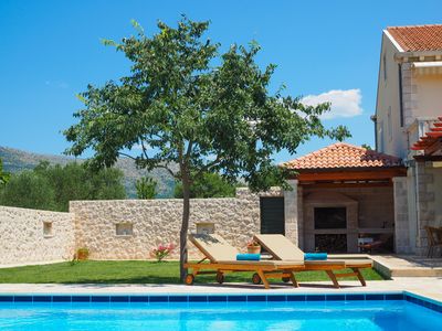 Elegant Modern Villa with Pool near Dubrovnik