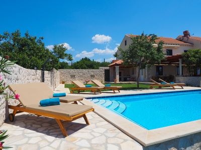 Elegant Modern Villa with Pool near Dubrovnik