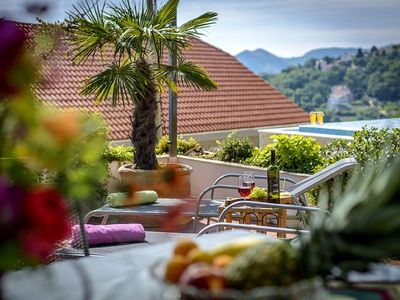 Charming Holiday House with Infinity Pool in Mlini near Dubrovnik