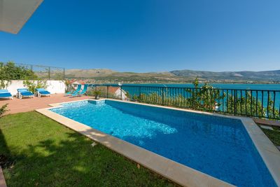 Charming Sea View Holiday Villa with Pool in Mastrinka; Ciovo