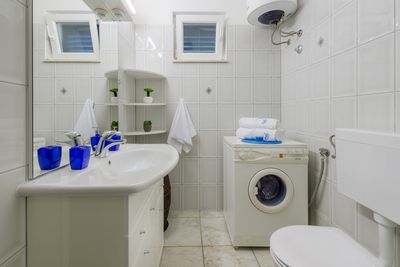 Charming Sea View Holiday Villa with Pool in Mastrinka; Ciovo