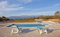 Delightful Holiday House with Pool in Mirca Island Brac