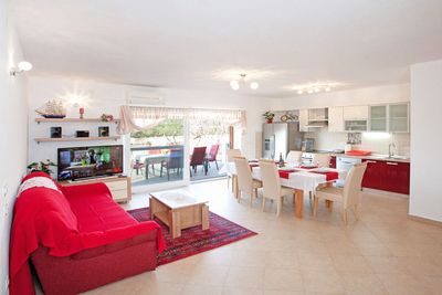 Delightful Holiday House with Pool in Mirca; Island Brac