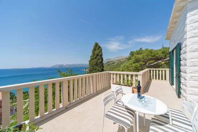 Beautiful Seaside Holiday House in Cavtat, near Dubrovnik