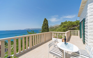 Beautiful Seaside Holiday House in Cavtat near Dubrovnik