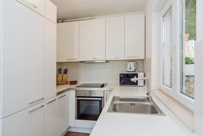 Beautiful Seaside Holiday House in Cavtat, near Dubrovnik