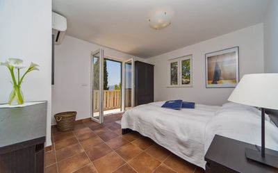 Beautiful Seaside Holiday House in Cavtat, near Dubrovnik