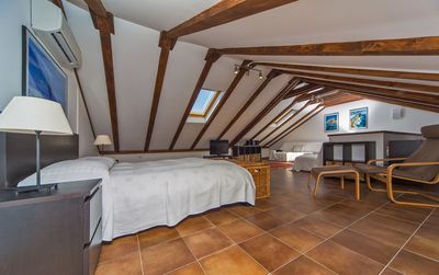 Beautiful Seaside Holiday House in Cavtat, near Dubrovnik