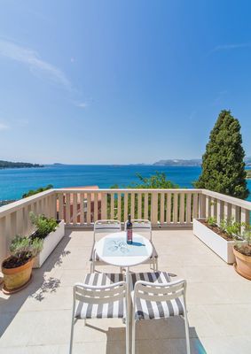 Beautiful Seaside Holiday House in Cavtat, near Dubrovnik