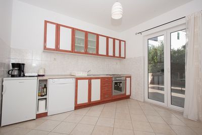 Large Holiday House with Pool and Outdoor Jacuzzi in Slatine near Trogir