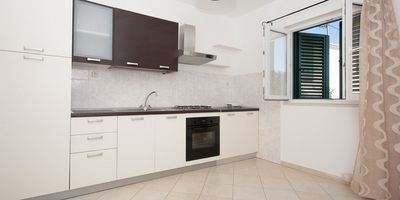 Large Holiday House with Pool and Outdoor Jacuzzi in Slatine near Trogir
