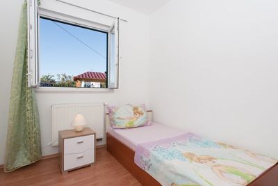 Large Holiday House with Pool and Outdoor Jacuzzi in Slatine near Trogir
